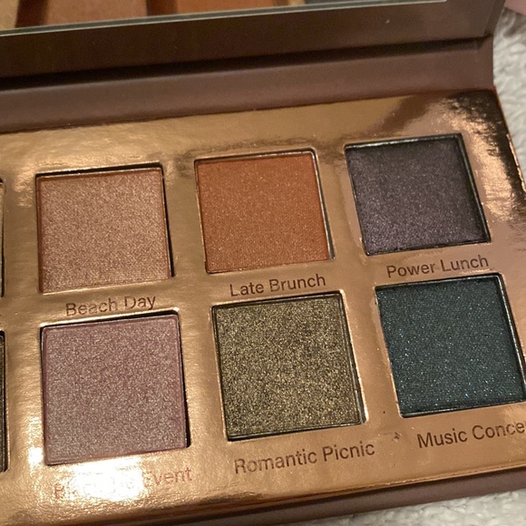 Mally Beauty Best Dressed Lids Neutrals & Bolds 14 Matte & Shimmer Eyeshadows - Picture 8 of 9